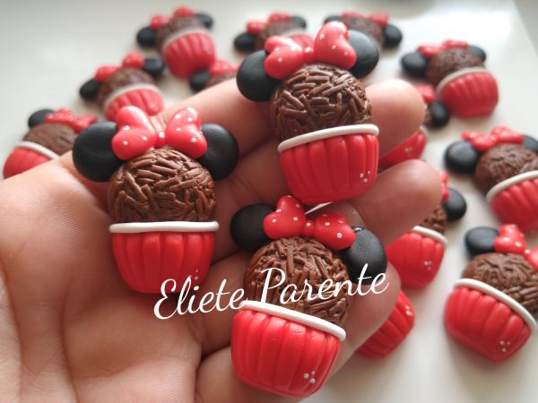 APLIQUE BRIGADEIRO MINNIE